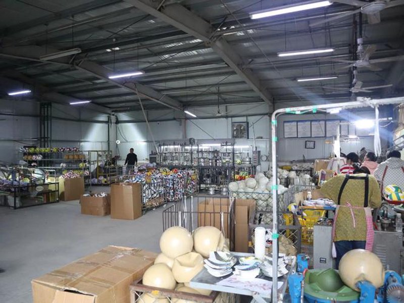 白沟新城百货批发：新兴商圈的活力与繁荣